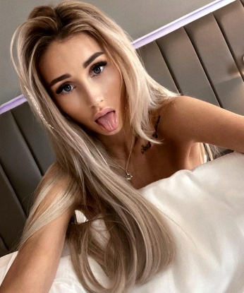 Елена, 25 лет, 3 размер груди